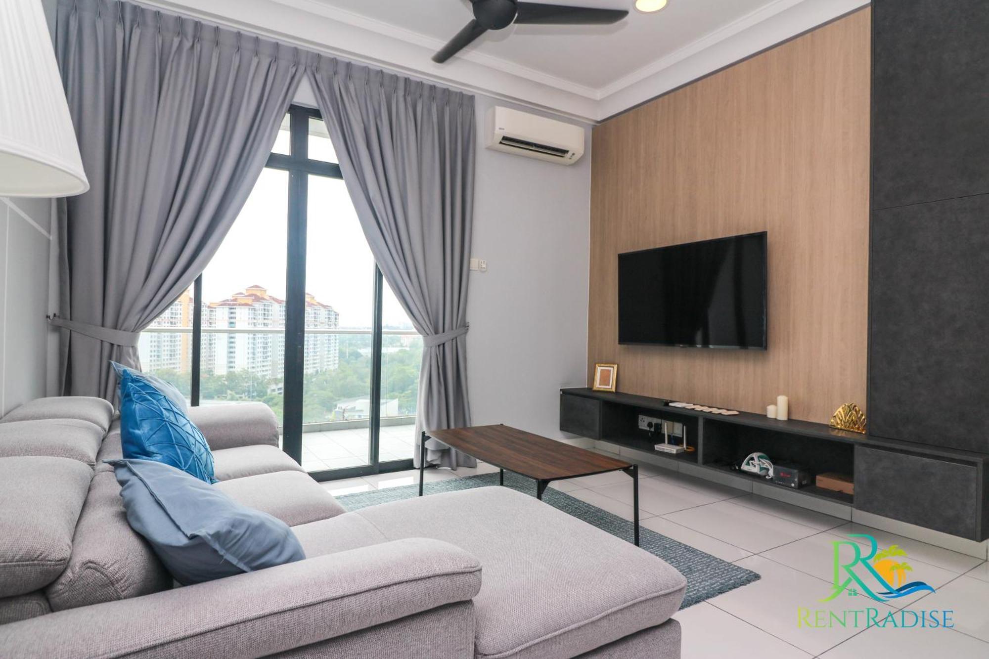 The Platino Skudai Near Paradigm Mall @ Uha Johor Bahru Room photo